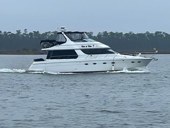 54' Carver 2000 Yacht For Sale